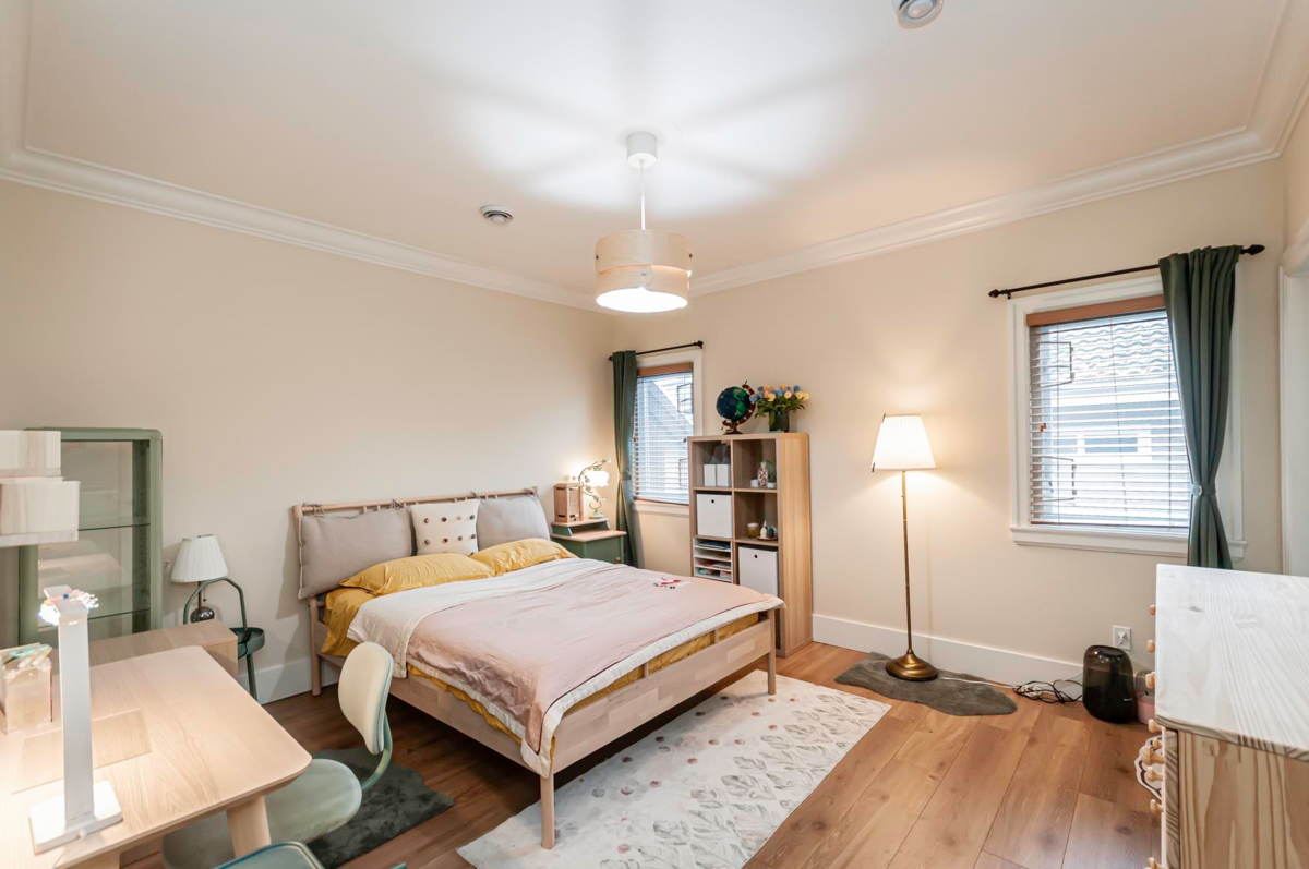 Powder Room Photo of 8151 Claybrook Road, Richmond, BC