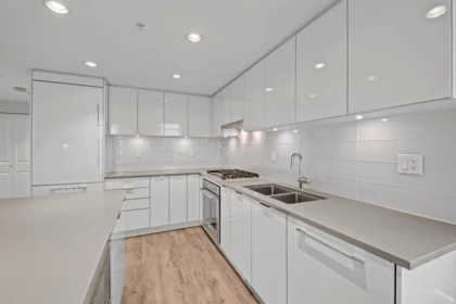 2206 2388 Madison Avenue, Burnaby, BC, Burnaby — Apartment/Condo for sale