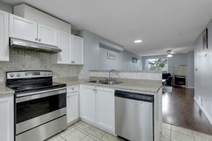 Hallway Photo of 2 12730 66 Avenue, Surrey, BC