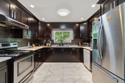 Breakfast Nook Photo of 11625 99 Avenue, Surrey, BC