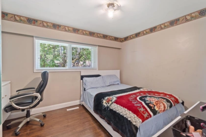 Guest Bathroom Photo of 11625 99 Avenue, Surrey, BC