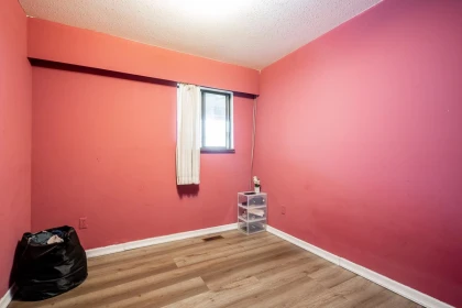 Hallway Photo of 12743 114 Avenue, Surrey, BC
