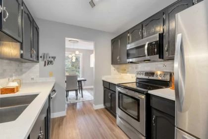 Breakfast Nook Photo of 205 1473 Blackwood Street, White Rock, BC