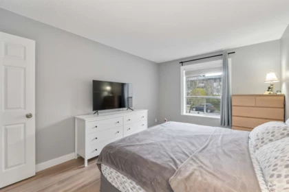 Office / Den Photo of 205 1473 Blackwood Street, White Rock, BC