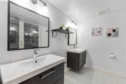 Powder Room Photo of 205 1473 Blackwood Street, White Rock, BC