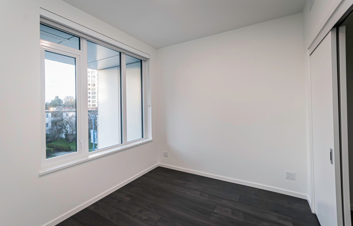 Kitchen Island Photo of 311 6300 Minoru Boulevard, Richmond, BC