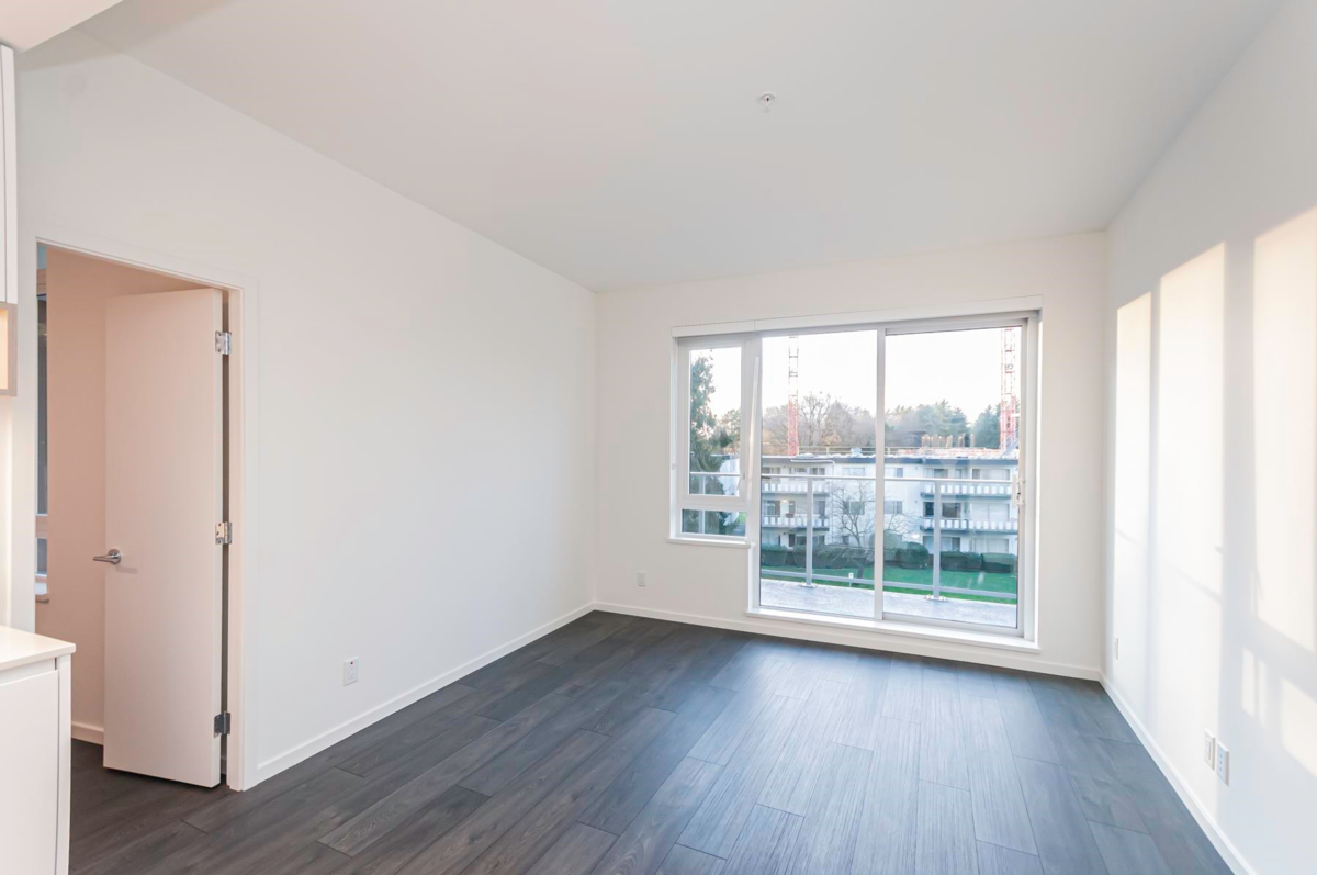 Primary Bathroom Photo of 311 6300 Minoru Boulevard, Richmond, BC