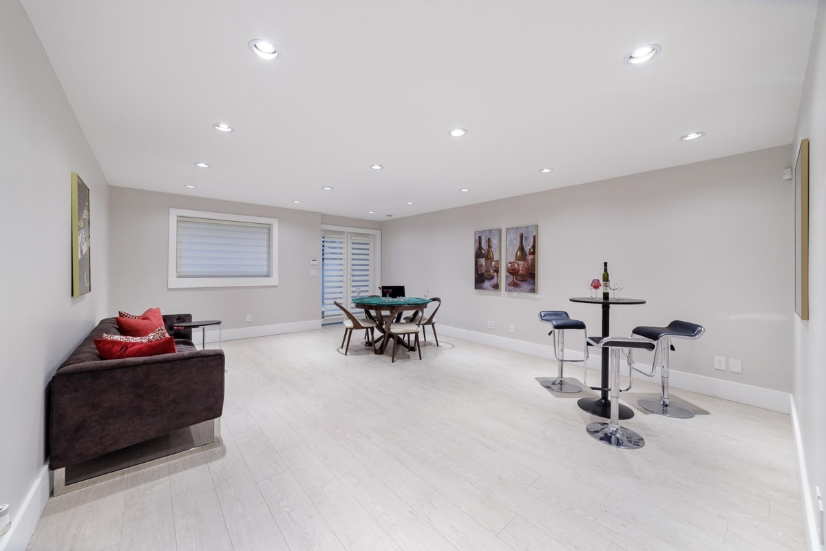 Garage Interior Photo of 517 Granada Crescent, North Vancouver, BC