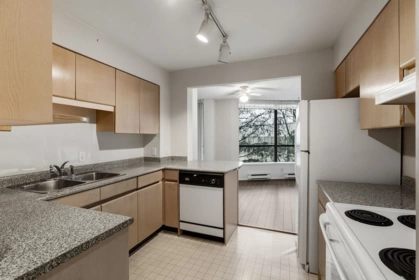 Primary Bedroom Photo of 305 8811 Lansdowne Road, Richmond, BC