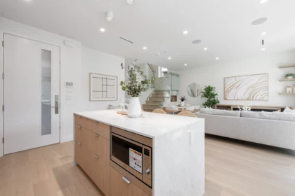 Breakfast Nook Photo of 2 2750 W 19th Avenue, Vancouver, BC