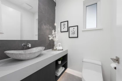 Powder Room Photo of 2 2750 W 19th Avenue, Vancouver, BC