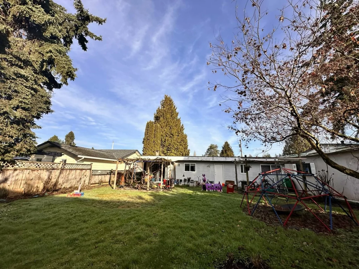 Family Room Photo of 22670 Brown Avenue, Maple Ridge, BC