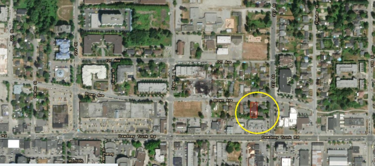 Kitchen Island Photo of 22670 Brown Avenue, Maple Ridge, BC