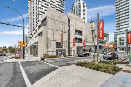 206 6000 Mckay Avenue, Burnaby, BC