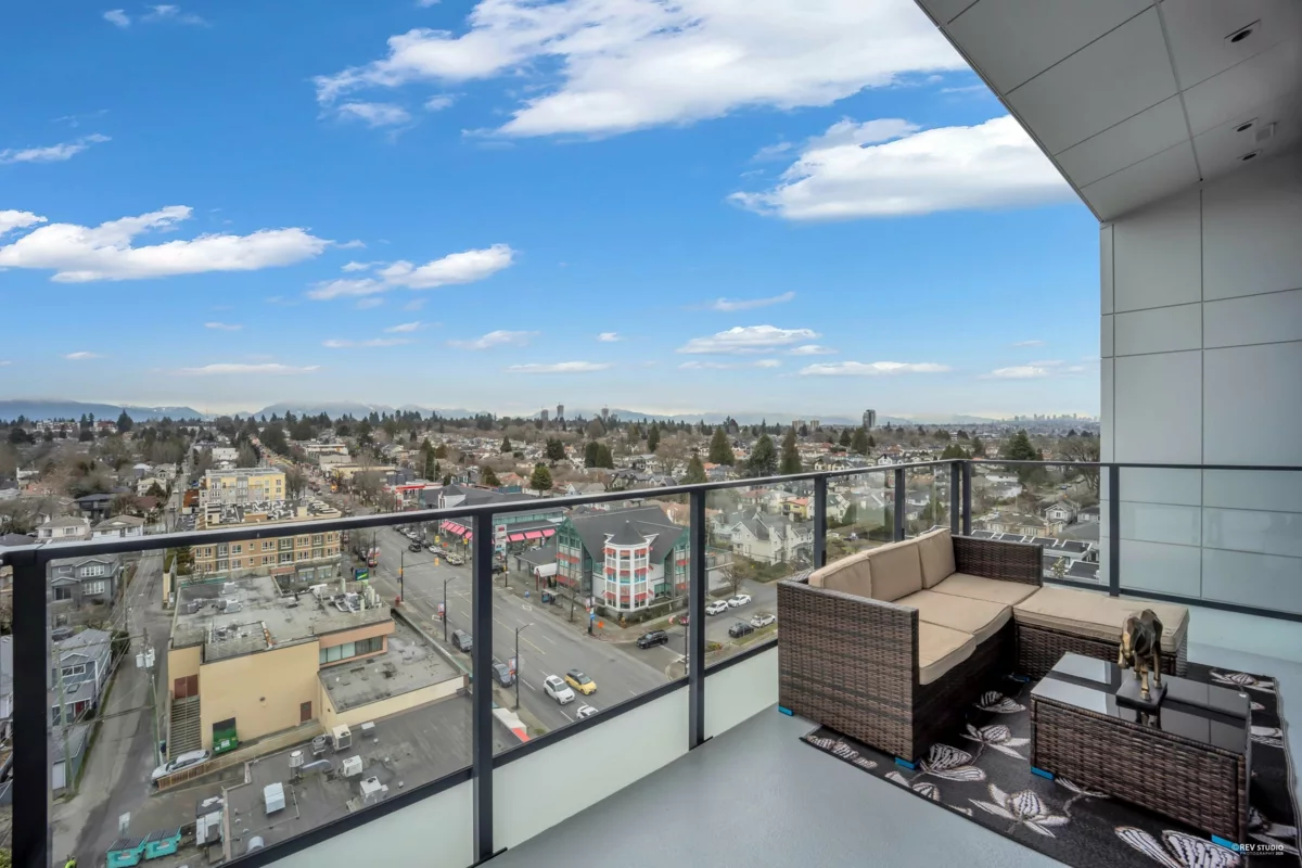 Staircase Photo of 1001 8415 Granville Street, Vancouver, BC