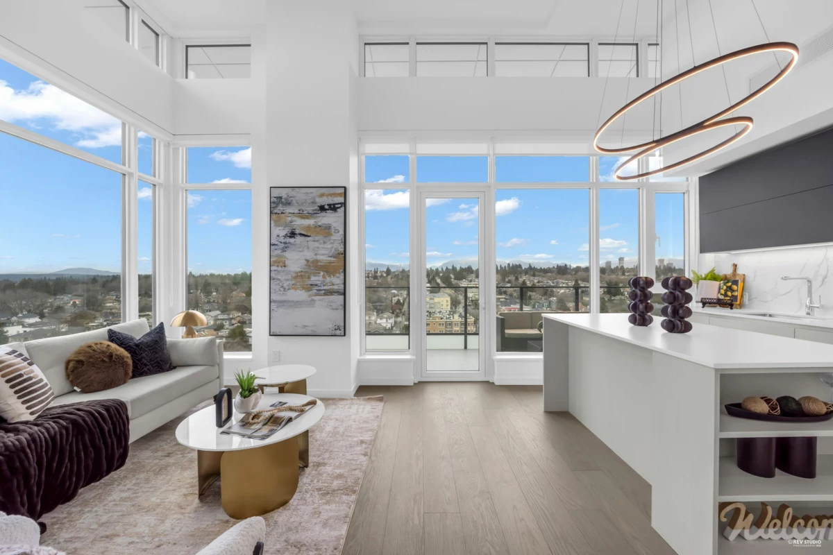 Walk-In Closet Photo of 1001 8415 Granville Street, Vancouver, BC