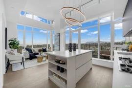 1001 8415 Granville Street, Vancouver, BC