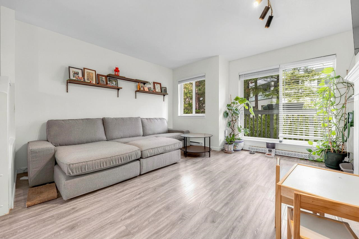 Kitchen Photo of 14 7831 Garden City Road, Richmond, BC
