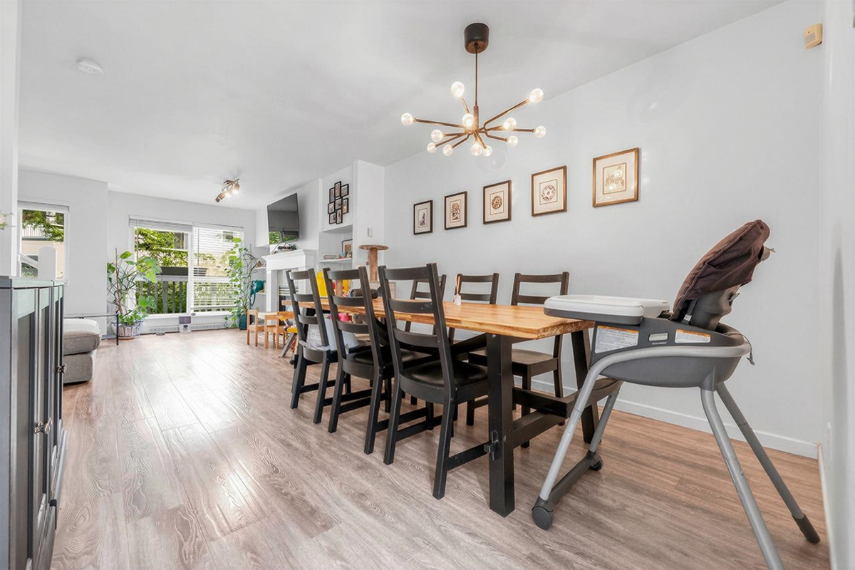 Primary Bathroom Photo of 14 7831 Garden City Road, Richmond, BC