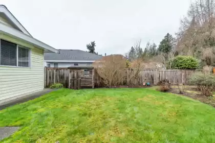 Front Yard Photo of 14243 19a Avenue, Surrey, BC