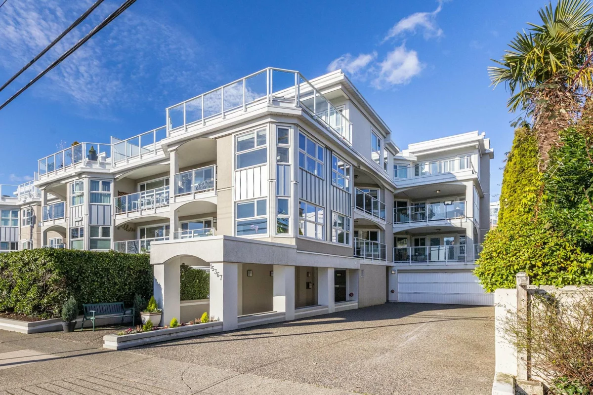 Exterior Front Photo of 307 15367 Buena Vista Avenue, White Rock, BC