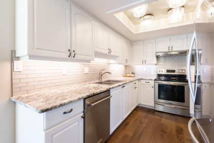 Breakfast Nook Photo of 307 15367 Buena Vista Avenue, White Rock, BC