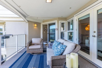 Hallway Photo of 307 15367 Buena Vista Avenue, White Rock, BC