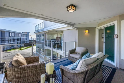 Staircase Photo of 307 15367 Buena Vista Avenue, White Rock, BC