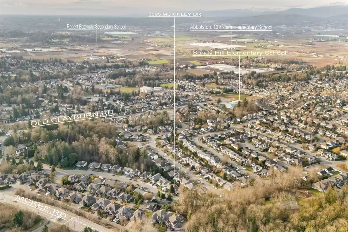 Entry Foyer Photo of 3595 Mckinley Drive Drive, Abbotsford, BC