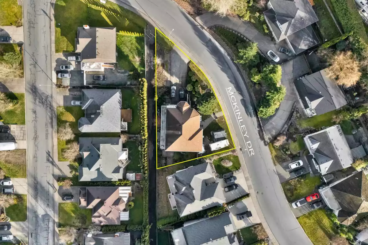 Laundry Room Photo of 3595 Mckinley Drive Drive, Abbotsford, BC