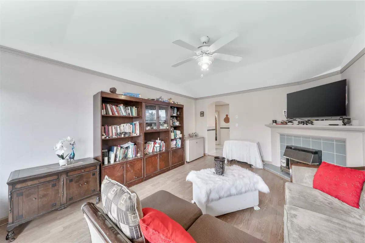 Pantry Photo of 3595 Mckinley Drive Drive, Abbotsford, BC