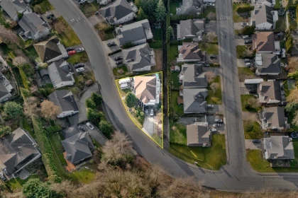 Hallway Photo of 3595 Mckinley Drive Drive, Abbotsford, BC