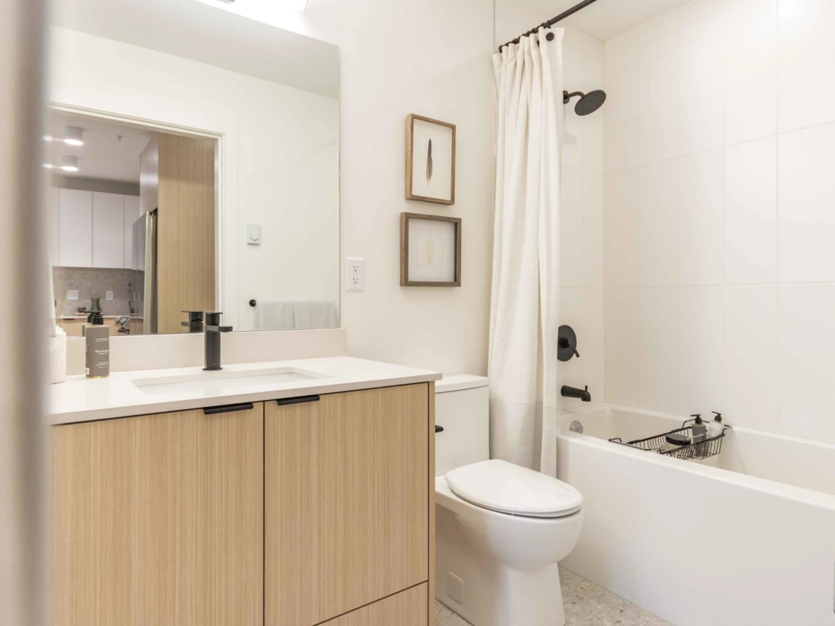 Kitchen Photo of 406 13455 94a Avenue, Surrey, BC