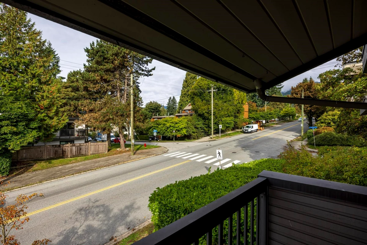 Outdoor Deck Photo of 3132 Lonsdale Avenue, North Vancouver, BC