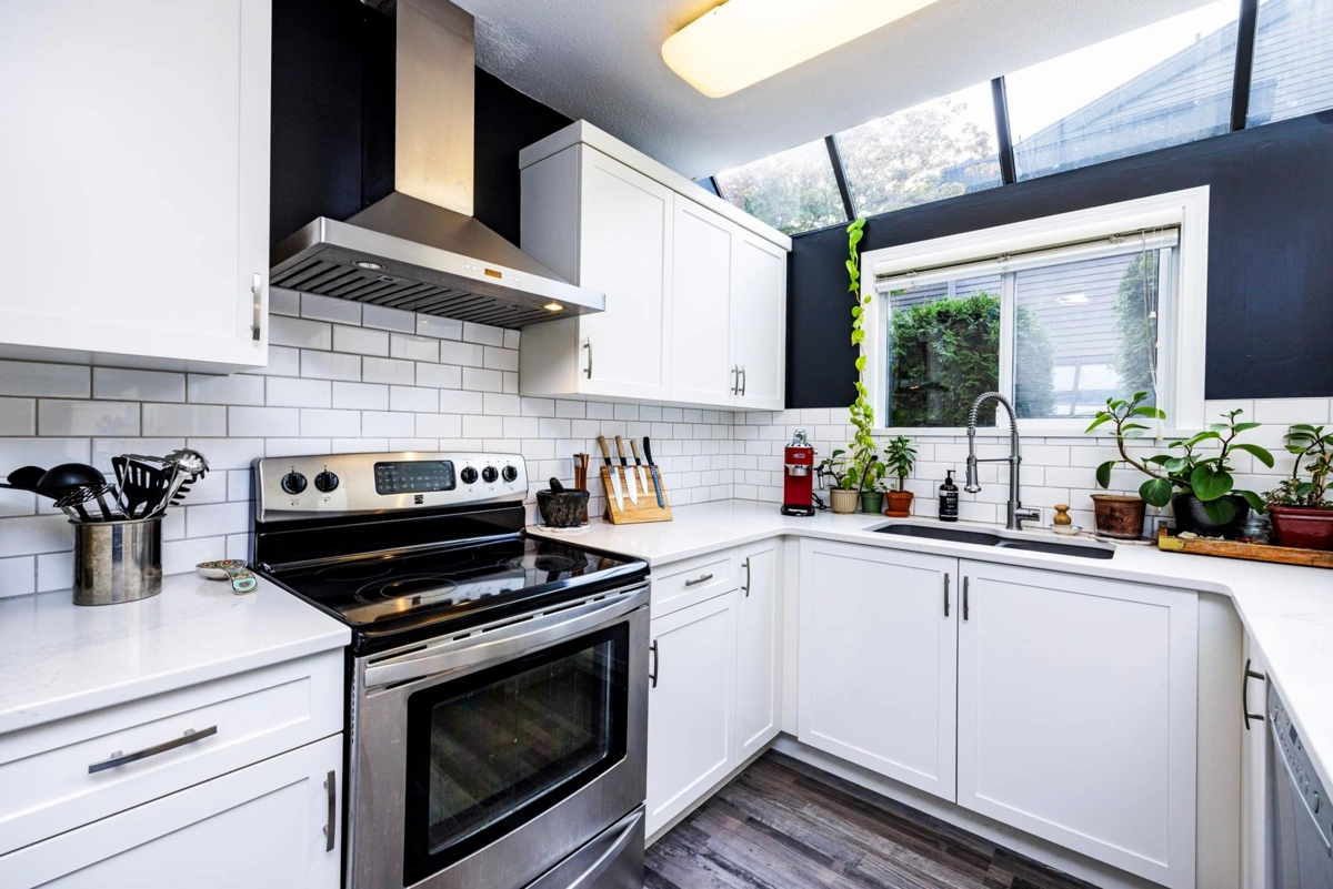 Pantry Photo of 3132 Lonsdale Avenue, North Vancouver, BC