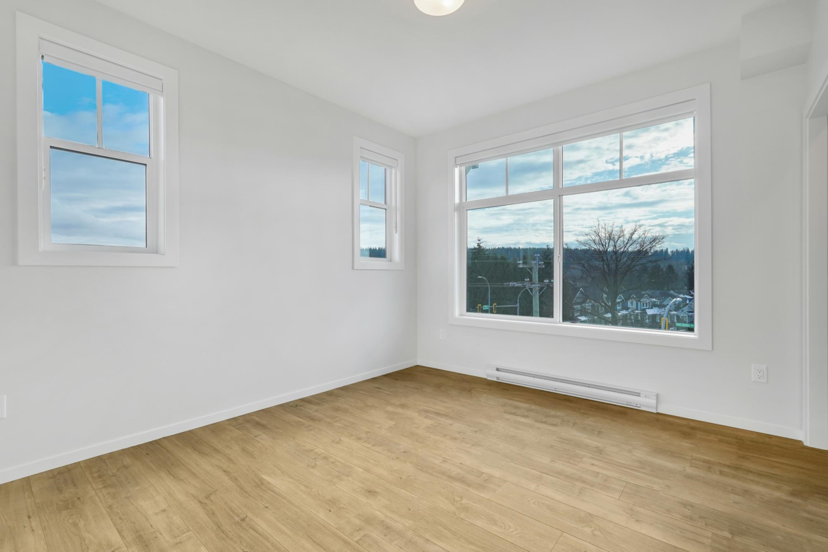 Garage Interior Photo of 404 3315 148 Street, Surrey, BC