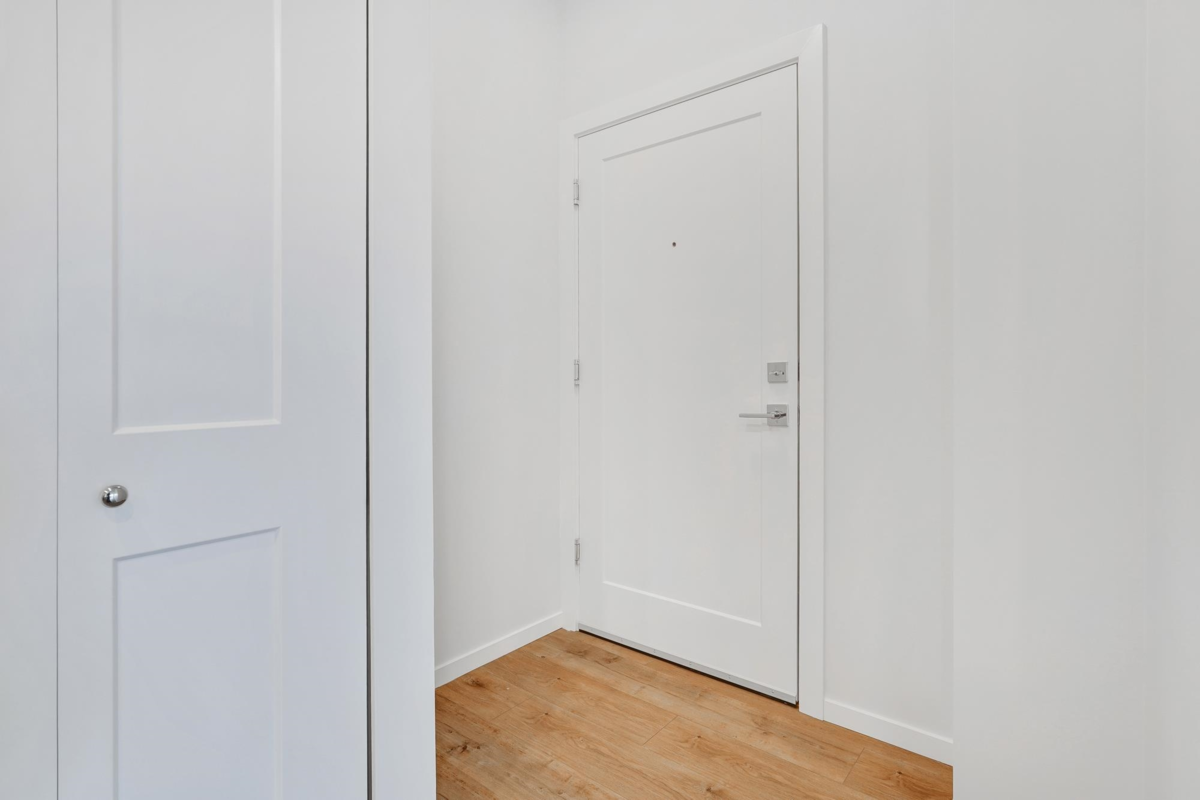 Laundry Room Photo of 404 3315 148 Street, Surrey, BC