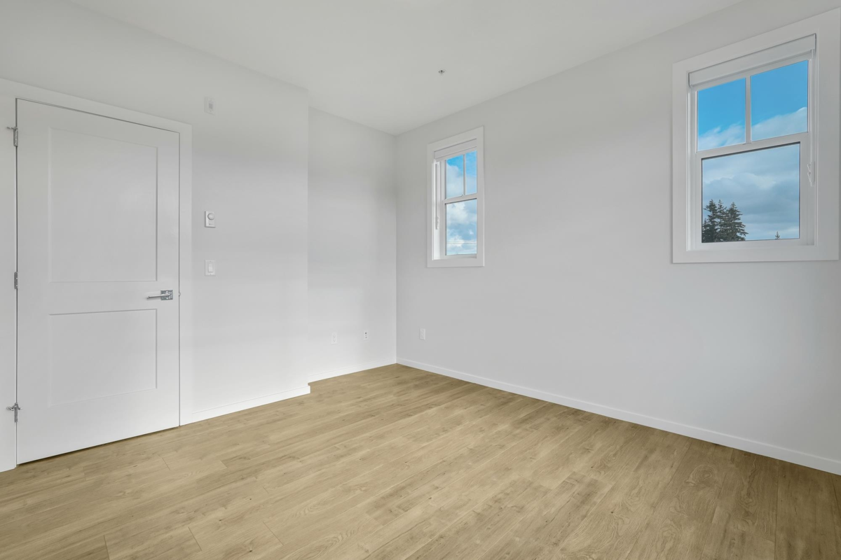 Outdoor Patio Photo of 404 3315 148 Street, Surrey, BC