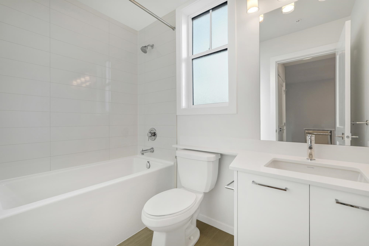 Staircase Photo of 404 3315 148 Street, Surrey, BC