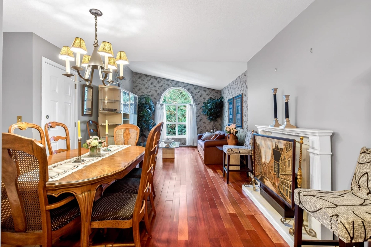 Family Room Photo of 219 22515 116 Avenue, Maple Ridge, BC