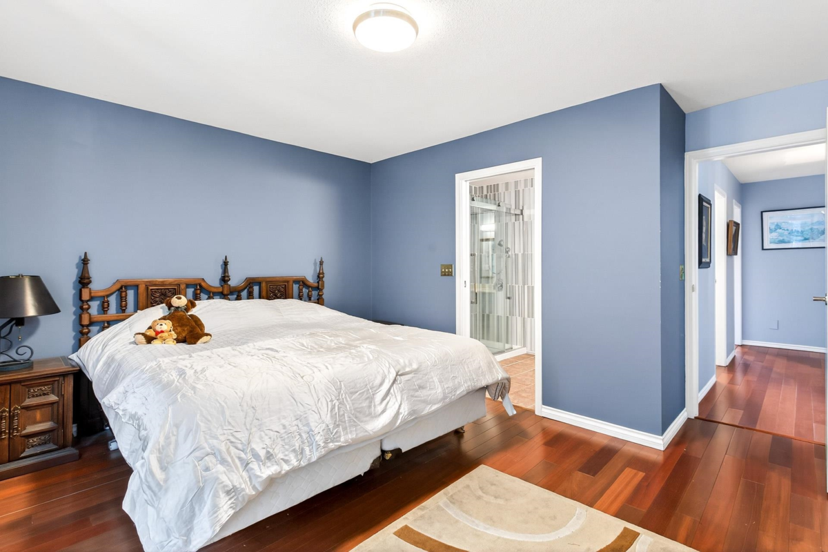 Front Yard Photo of 219 22515 116 Avenue, Maple Ridge, BC