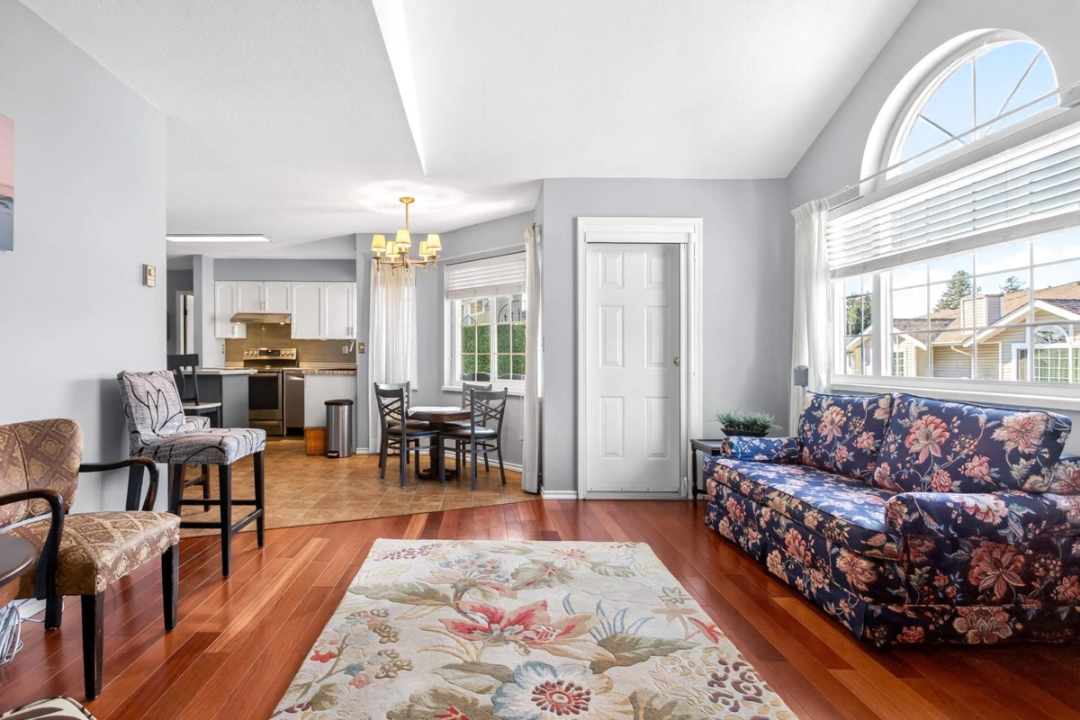 Staircase Photo of 219 22515 116 Avenue, Maple Ridge, BC