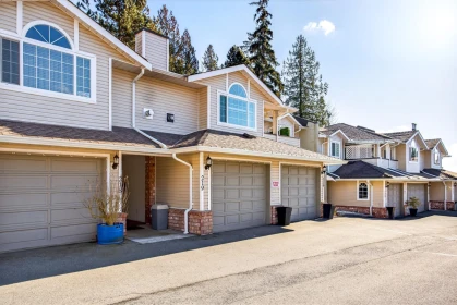 219 22515 116 Avenue, Maple Ridge, BC