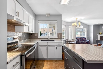 Guest Bathroom Photo of 219 22515 116 Avenue, Maple Ridge, BC