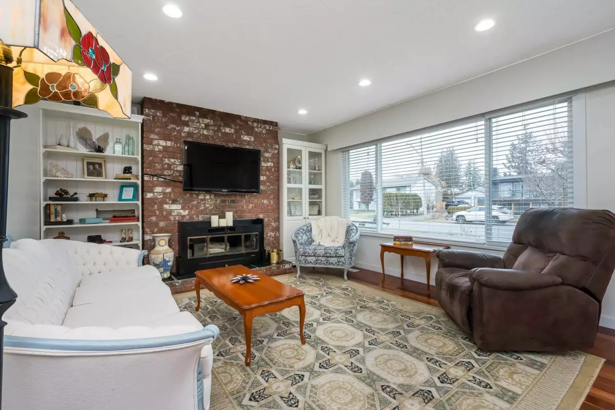 Family Room Photo of 27056 28a Avenue, Langley, BC