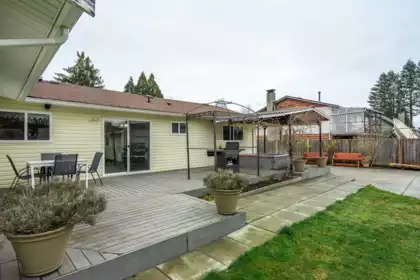 Basement Recreation Room Photo of 27056 28a Avenue, Langley, BC