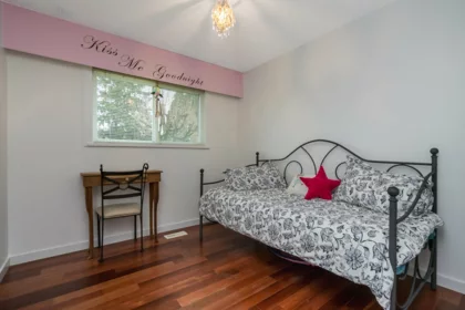 Bedroom 3 Photo of 27056 28a Avenue, Langley, BC