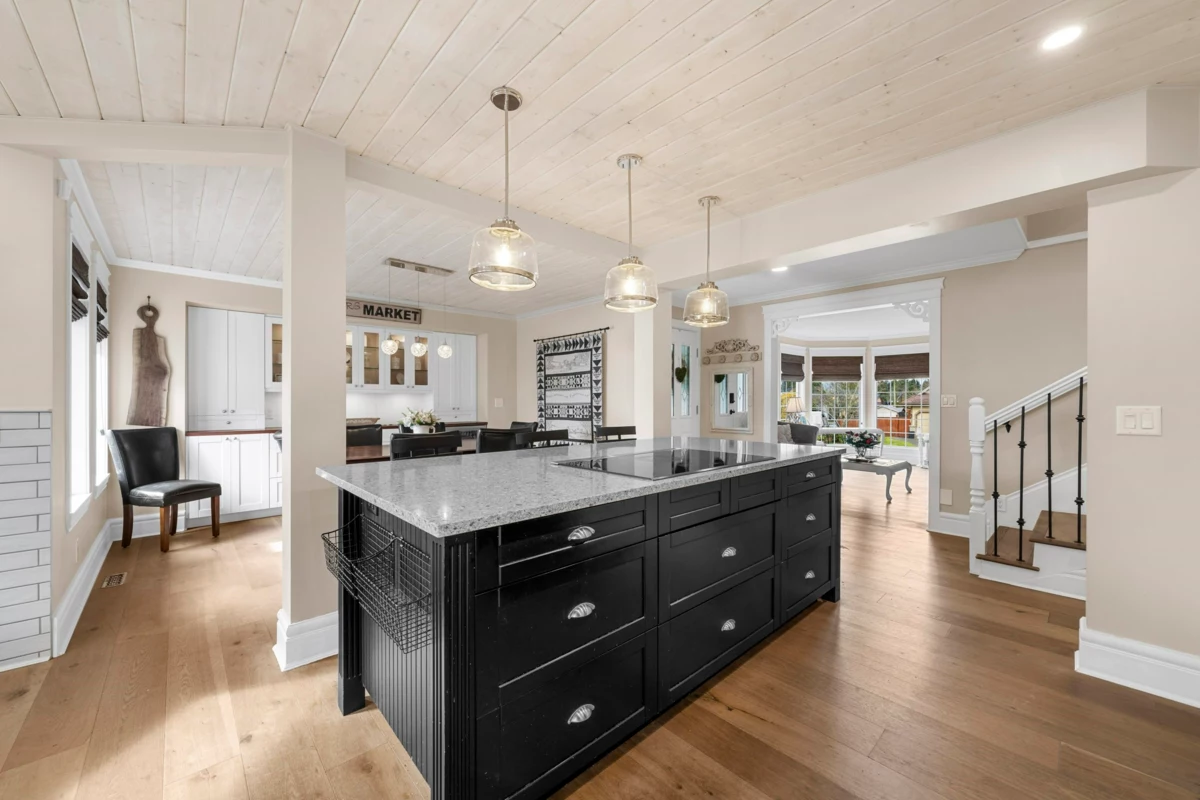 Family Room Photo of 20302 123b Avenue, Maple Ridge, BC