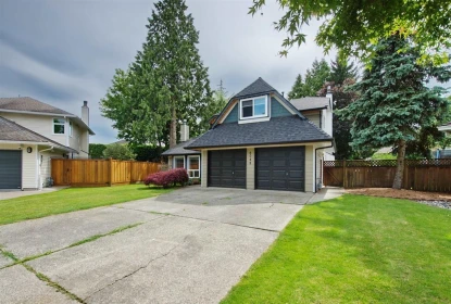 Garden / Landscaping Photo of 6049 133a Street, Surrey, BC