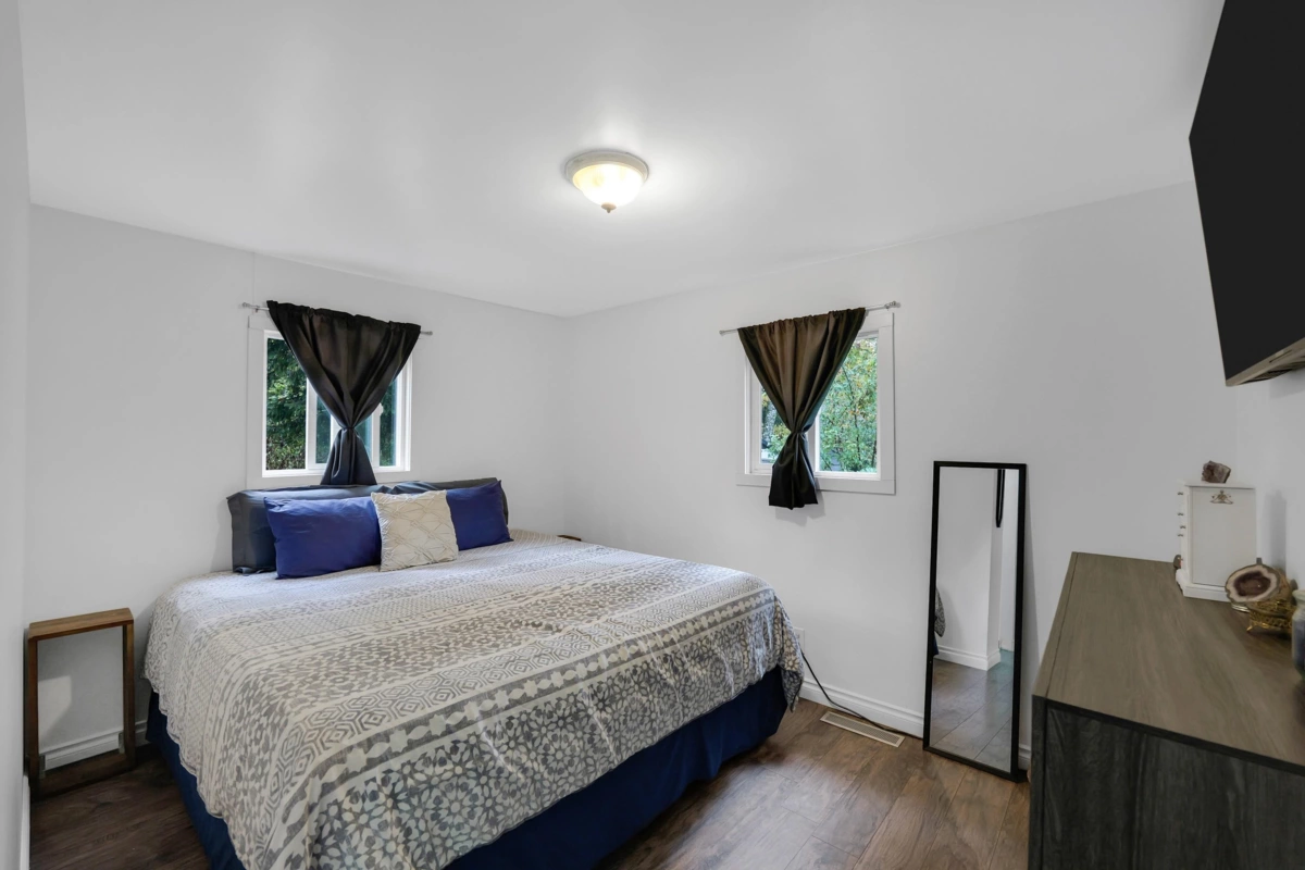 Bedroom 2 Photo of 8 39884 Government Road, Squamish, BC